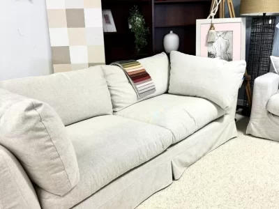 Molmic Lille Sofa