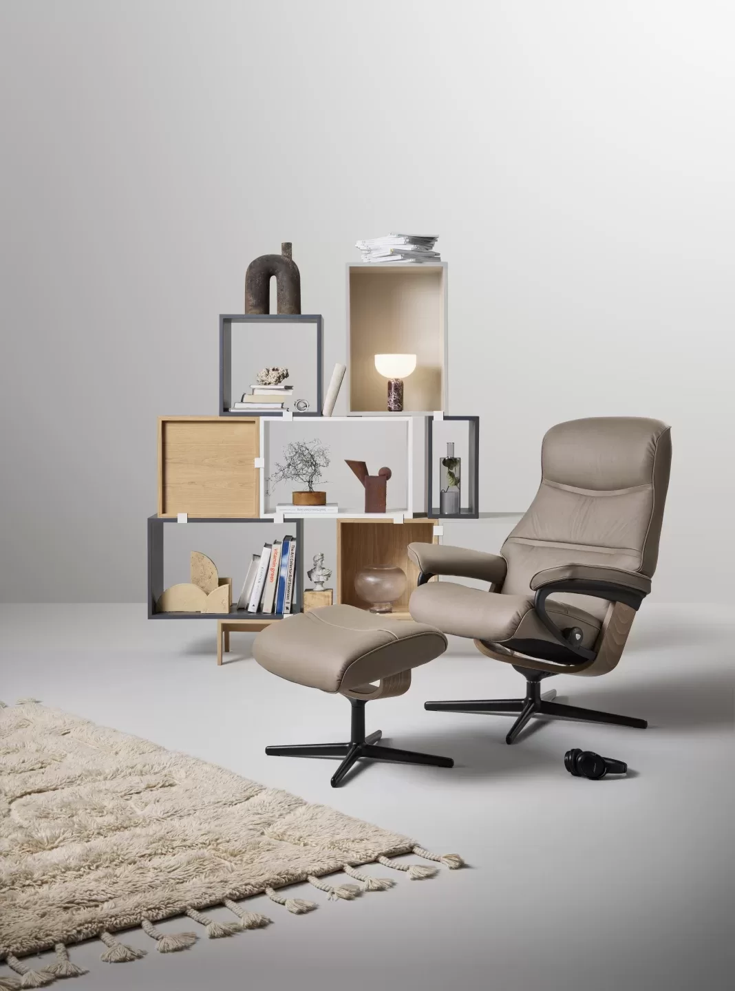 Stressless Philip Recliner and Footstool - Medium - Image 9
